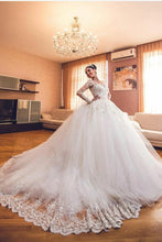 Load image into Gallery viewer, Wedding Dresses Scoop Long Sleeves A Line Tulle With Applique And Beads