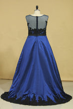 Load image into Gallery viewer, Plus Size Asymmetrical Bateau Prom Dresses Taffeta With Applique And Sash Sweep Train Dark Royal Blue