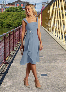 Una A-Line Square Neckline Pleated Chiffon Knee-Length Dress HDOP0022618