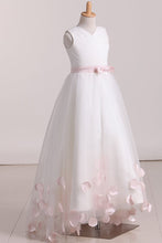 Load image into Gallery viewer, Sweep Train Tulle Flower Girl Dresses A Line V Neck
