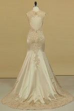 Load image into Gallery viewer, V Neck Mermaid Open Back Wedding Dresses Satin With Applique Court Train