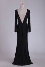 Load image into Gallery viewer, Sexy Open Back Long Sleeves V Neck Spandex Mother Of The Bride Dresses With Beading