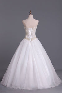Wedding Dresses A-Line Sweetheart See Through Tulle With Pearls Lace Up Floor Length