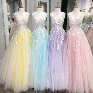 Charming Ball Gown V Neck Tulle Lace Appliques Prom Dresses, Evening SJS15625