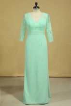 Load image into Gallery viewer, 3/4 Length Sleeve Mother Of The Bride Dresses V Neck Chiffon With Applique