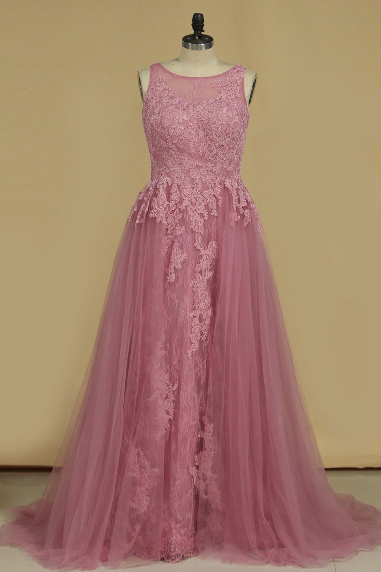 Sheath Evening Dresses Scoop With Applique Lace & Tulle