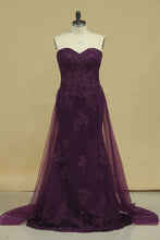 Load image into Gallery viewer, Sweetheart With Beads And Applique Prom Dresses Tulle Sheath