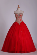 Load image into Gallery viewer, Sweetheart Quinceanera Dresses Ball Gown Tulle With Beads &amp; Applique Floor Length Red