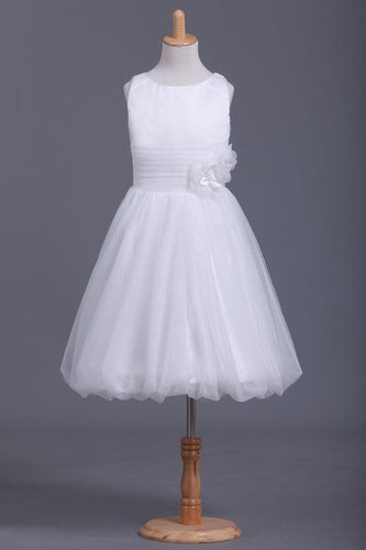 Tulle Bateau A Line With Ruffles And Handmade Flower Flower Girl Dresses