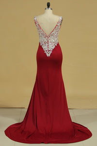 Straps Prom Dresses Spandex With Beads And Slit Open Back