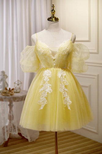 Yellow Off The Shoulder Spaghetti Straps Tulle Homecoming Dresses