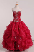 Load image into Gallery viewer, Organza Sweetheart Ball Gown Quinceanera Dresses With Beads