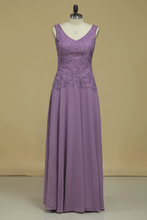 Load image into Gallery viewer, V Neck Evening Dresses A Line With Applique &amp; Beads Floor Length