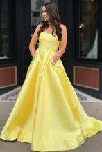 Load image into Gallery viewer, Charming A Line Yellow Satin Strapless Beads Party Dresses with Pockets SJS15568