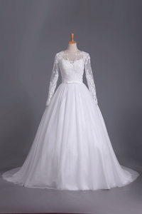 Long Sleeves Scoop Ball Gown Wedding Dresses Tulle With Applique And Sash