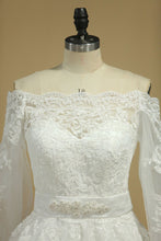 Load image into Gallery viewer, Wedding Dresses Boat Neck A Line Tulle With Applique Court Train